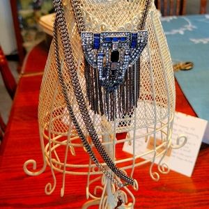 Chloe & Isabel Pendant necklace